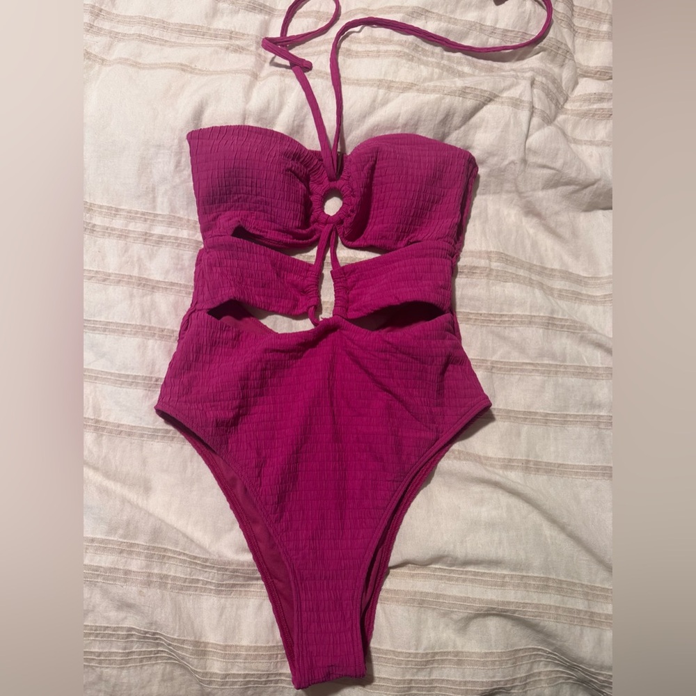 Abercrombie Swim 2024